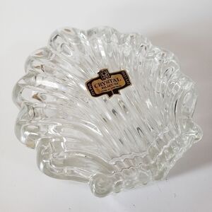 Vintage Zajecar 24% Lead Crystal Scallop Shell Box with Lid Made in Yugoslavia
